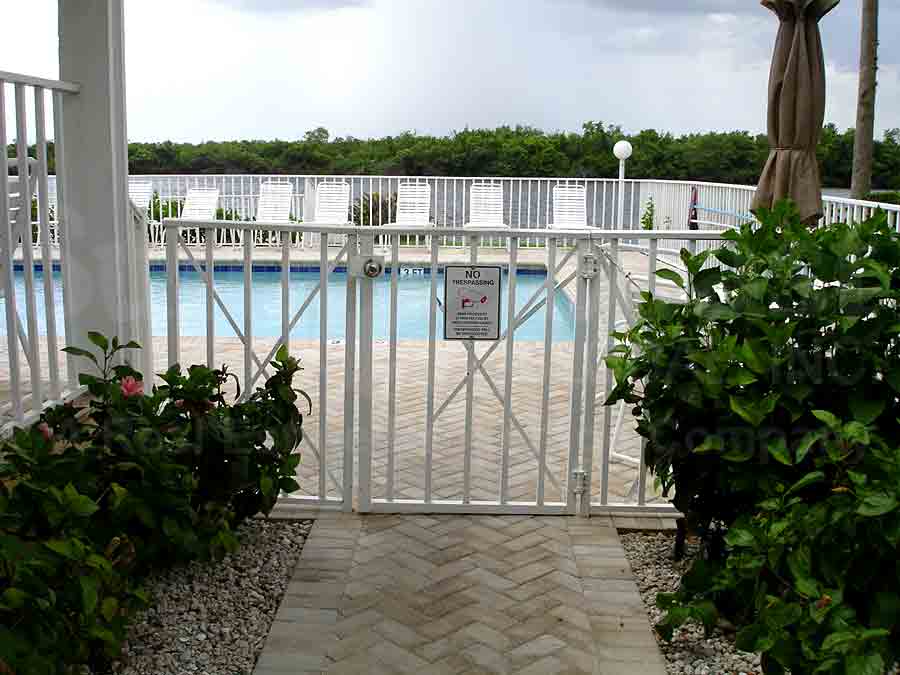 Mainsail Pool Gate